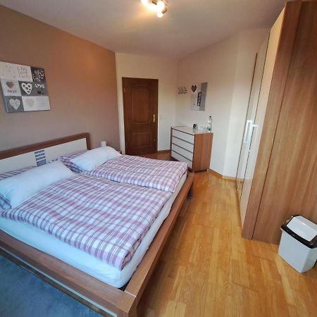 Pension Birgit Pazen Цельтінґен-Рахтіґ Екстер'єр фото